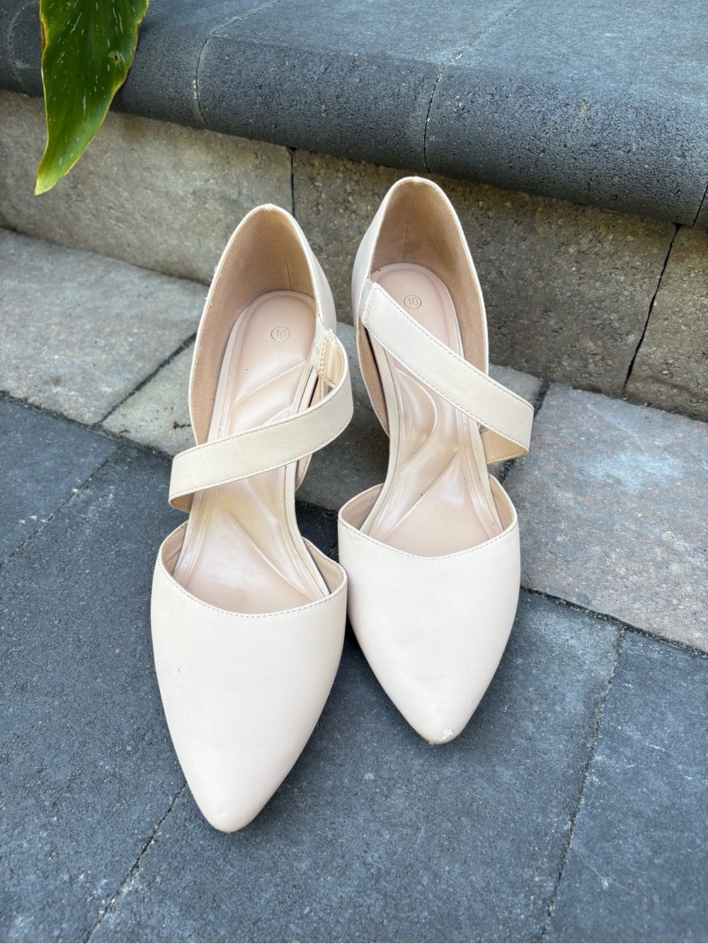 Soft pink heels - 10.5